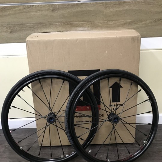 23" Topolino Wheels with Schwalbe Ultremo ZX Tires