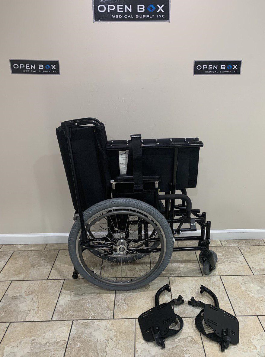 Quickie M6 Heavy Duty Folding Wheelchair